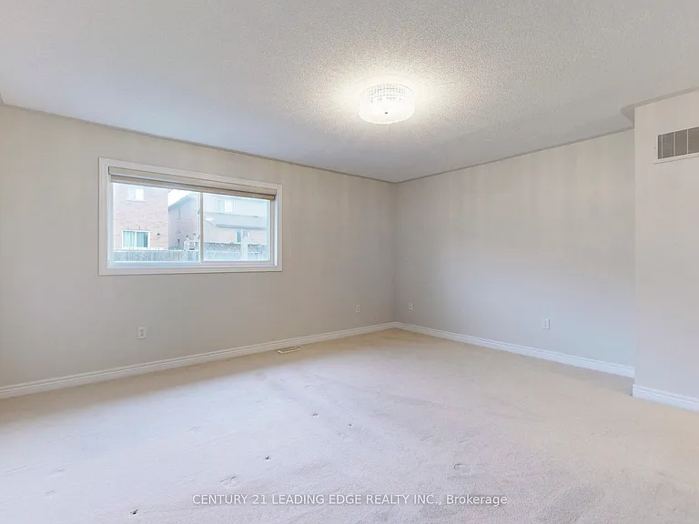 29 Pardon Ave — Photo 15