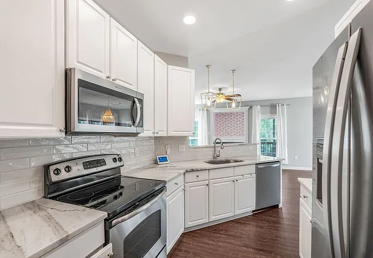 2408 Ruffin Dr — Photo 9