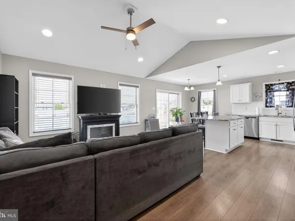 25912 Vincent Farm Ln, Seaford, DE 19973