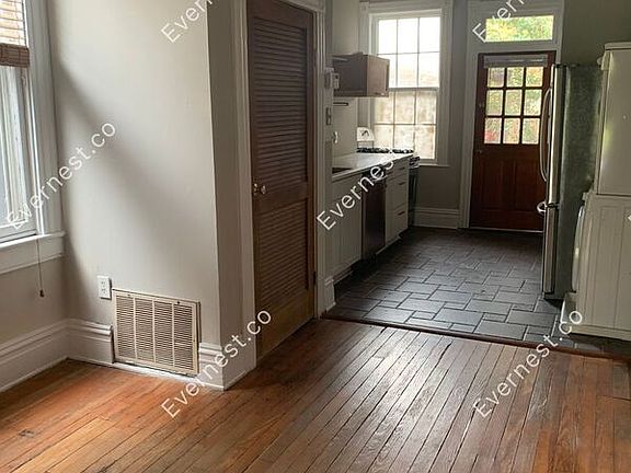3rd image of 3204 E Broad St #A