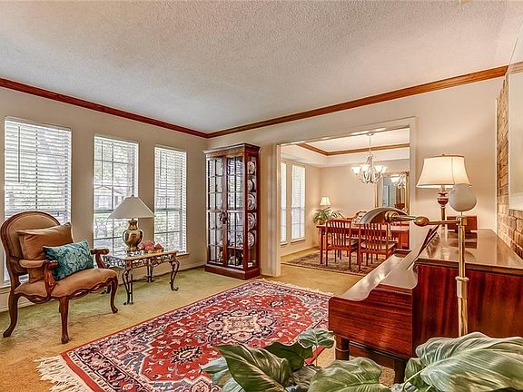 5th image of 2721 Glenhaven Dr
