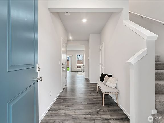 5th image of 1461 SW Pendleton Way
