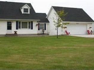 3133 N Waldo Rd, Midland, MI 48642