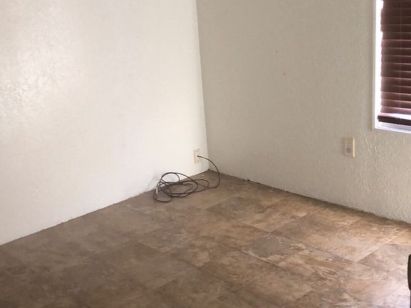 4th image of 540 E Harrisburg
