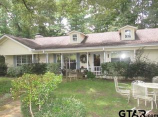 1709 An County Rd #442, Palestine, TX 75801