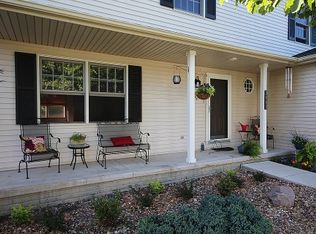 3117 Creek Side Rd, Bloomington, IL 61704