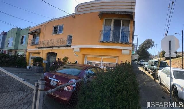 1st image of 202 Santos St