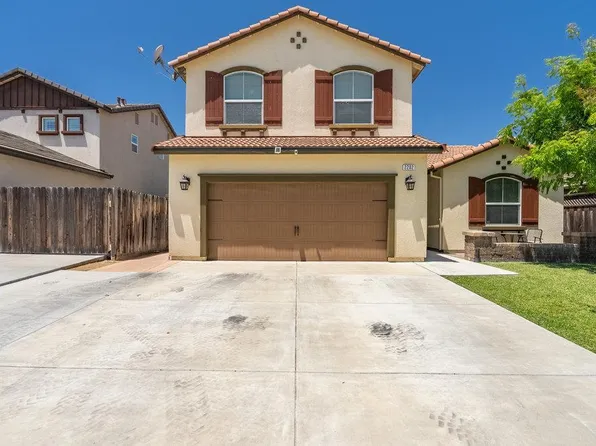 2202 Calistoga Dr, Hollister, CA 95023