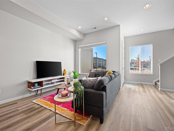 4th image of 5342 E 64 Avenue