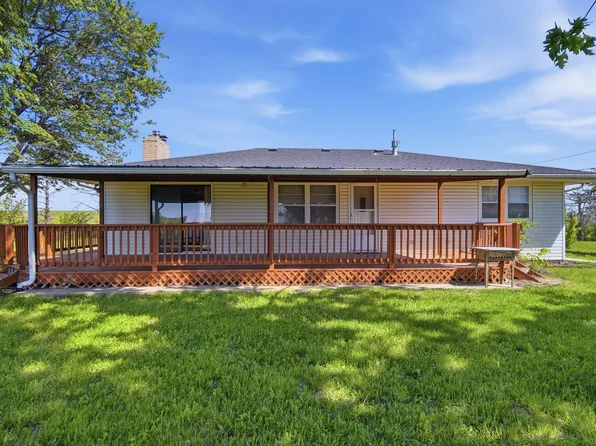 8105 K 16 Hwy, Holton, KS 66436