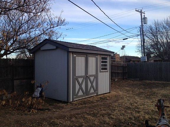 2nd image of 1030 S Holly Dr