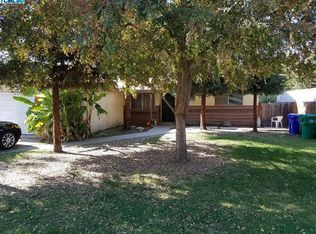 1233 Atkins Way, Porterville, CA 93257