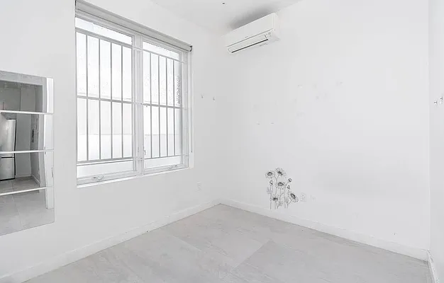 Rented by Skyhigh Realty NYC LLC | media 9