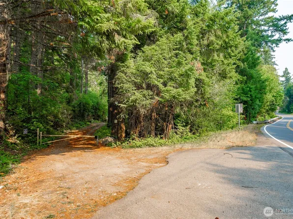 14333 Beaver Drive SE, Rainier, WA 98576