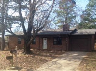 1713 N 29th St, Van Buren, AR 72956