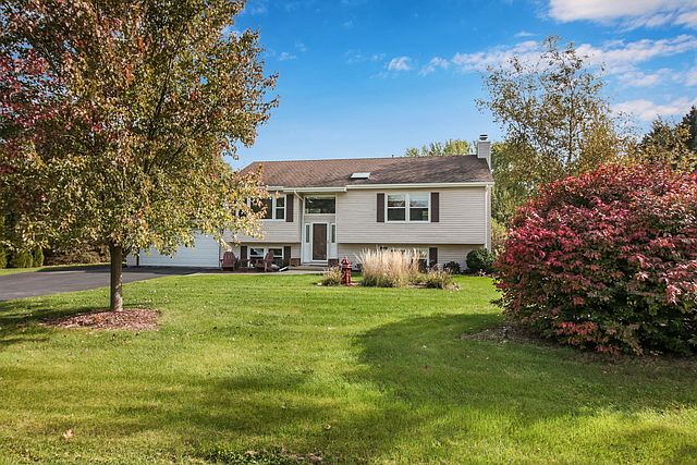1st image of 6N021 Brierwood Dr