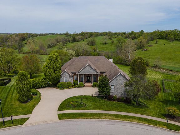 2nd image of 2045 Indigo Dr