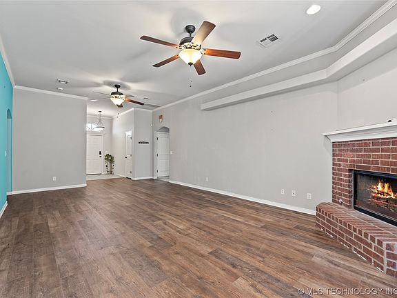 4th image of 14608 S Oak Ct