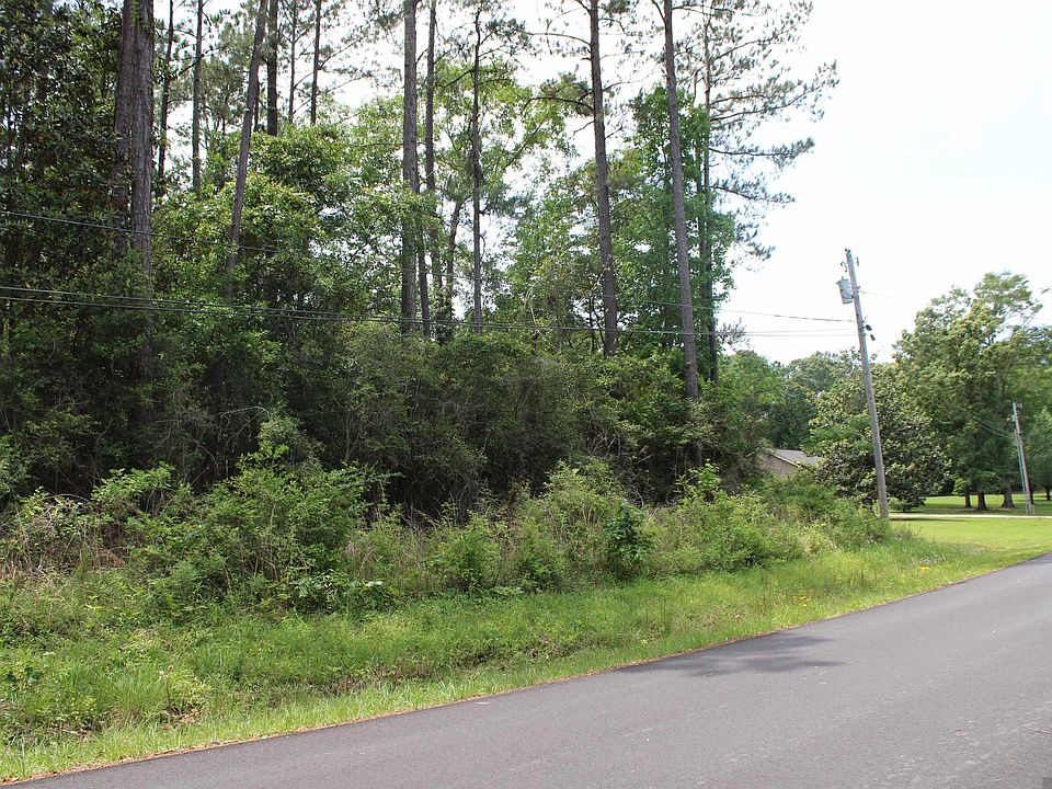 1st image of Pinewood Rd
