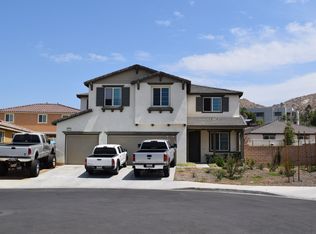 870 Santona Ct, Perris, CA 92571