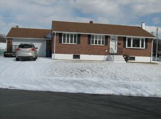 1146 Powderhorn Dr, Newark, DE 19713