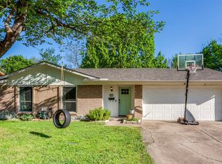 601 Meadowcreek Ln, Garland, TX 75043