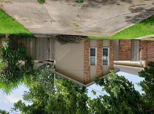 210 Briarcliff Dr, Youngsville, LA 70592