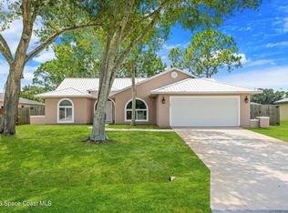 1182 Polk St NW, Palm Bay, FL 32907
