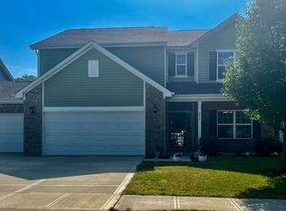2537 Cedarmill Dr, Franklin, IN 46131