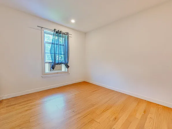 543 Thomas Boyland Street image 8 of 14