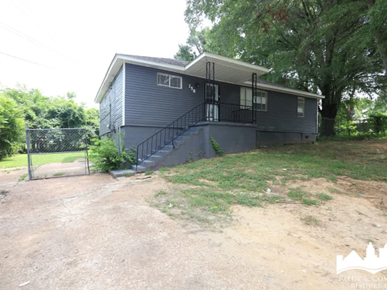 158 Pickett Rd — Photo 3