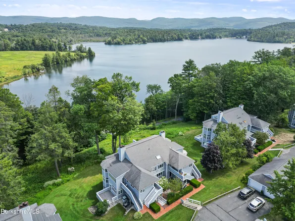 770 Summer St #15A, Lee, MA 01238