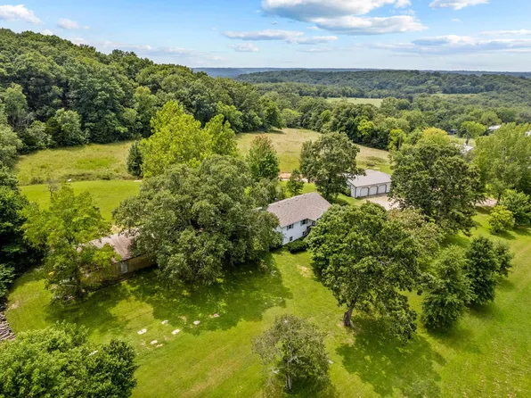 18511 Farm Road 2065, Verona, MO 65769