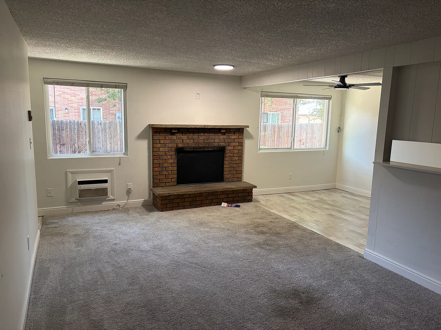 2 bed, 1100 sqft, $1,600 — Photo 2