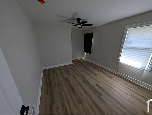 8305 S Seeley Ave — Photo 10