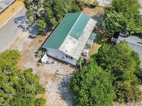 4th image of 2705 Madison Dr.