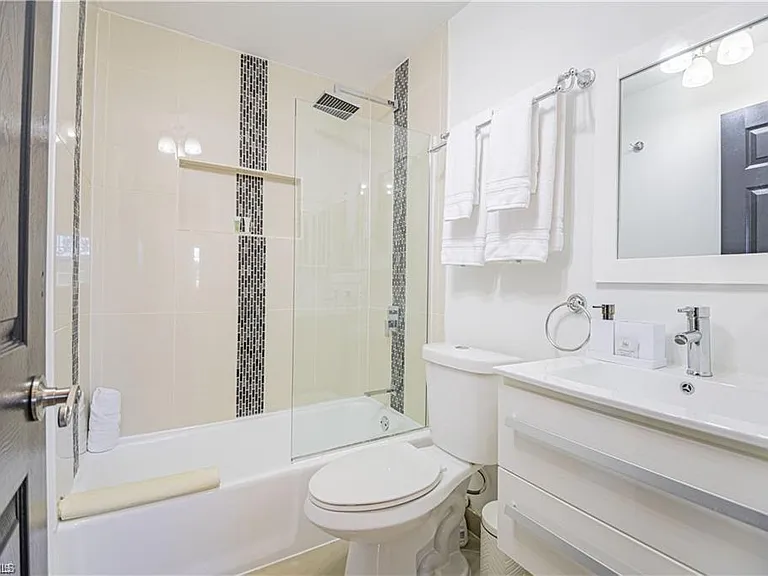 4584 San Antonio Ln — Photo 9