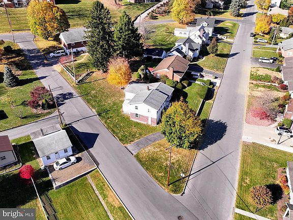 4th image of 626 Hammer St