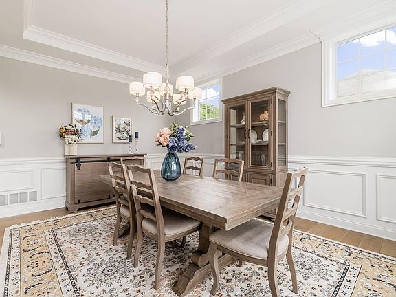 5th image of 4968 Tralee Ln