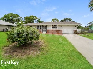 2770 Sunset Beach Dr, Venice, FL 34293