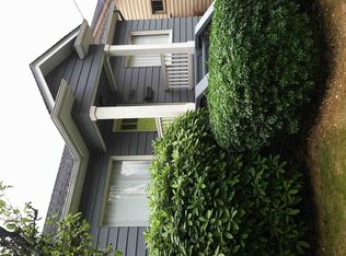 7353 16th Ave NE, Seattle, WA 98115