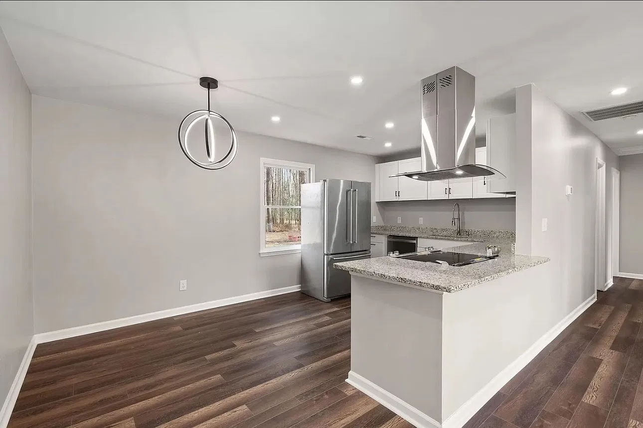 104 Red Cedar Dr — Photo 3
