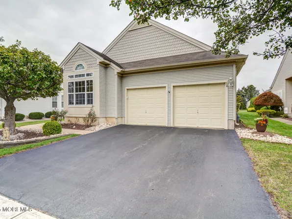 54 Halsted Drive, Manchester, NJ 08759