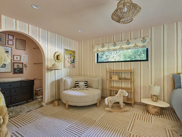 8052 Woodrow Wilson Dr — Photo 19