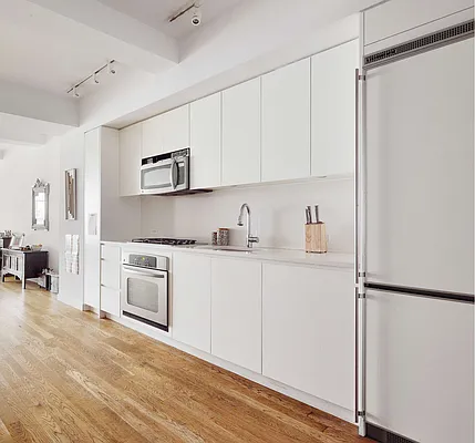 Sold by Compass | media 2