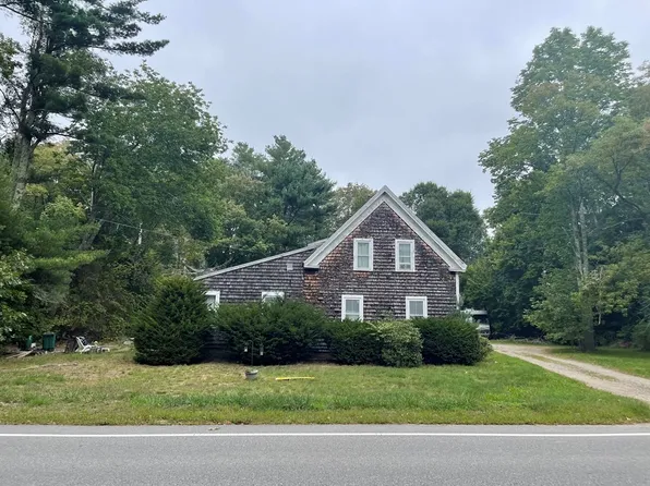 43 Maquan St, Pembroke, MA 02359