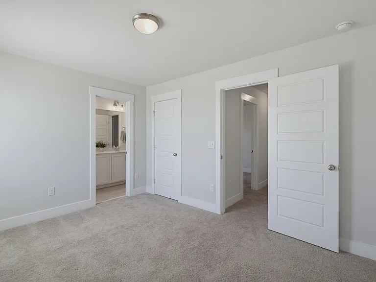 682 Vine Pkwy — Photo 18