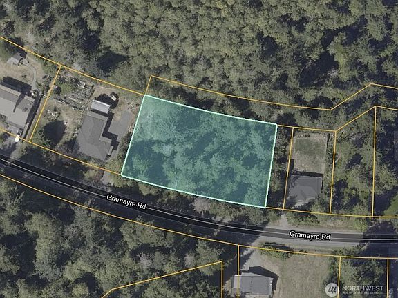 3rd image of 401 Gramayre Road