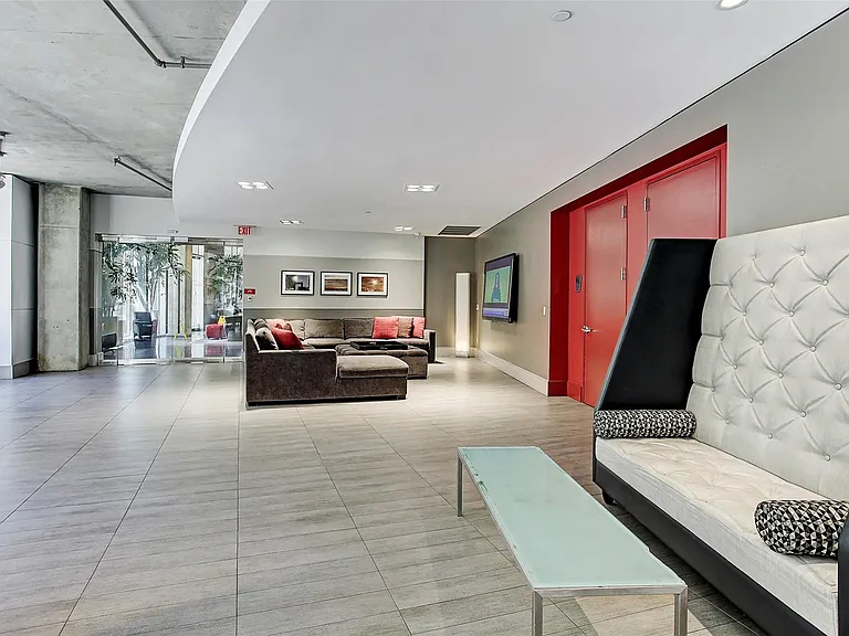 1901 Post Oak Blvd #2602 — Photo 6