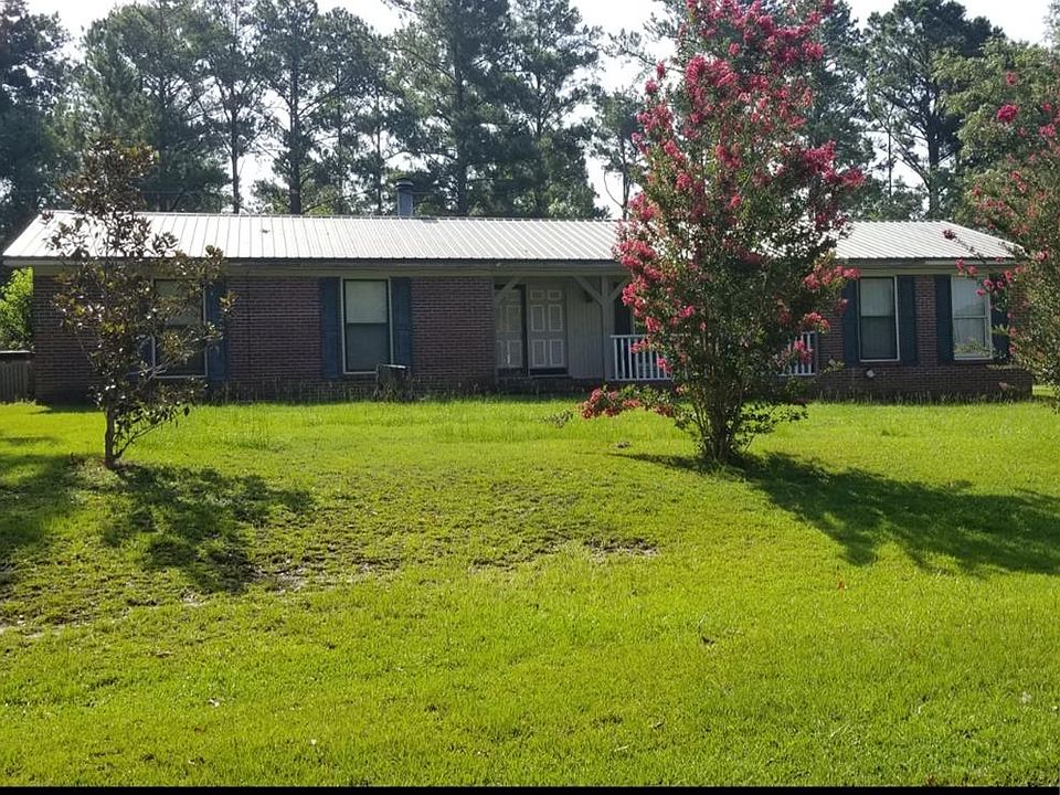 1st image of 305 Cummings Cir